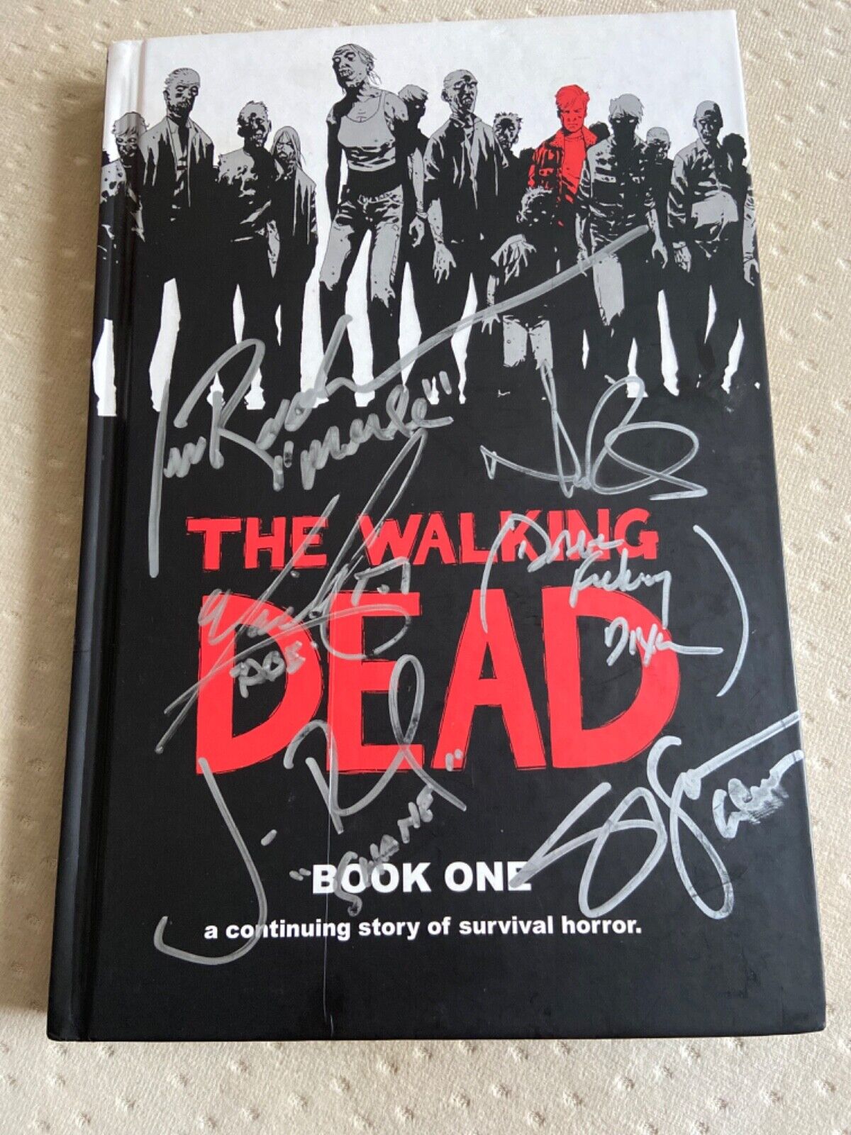 The Walking Dead Book #1 (Image Comics, 2006) autographed by 5 characters