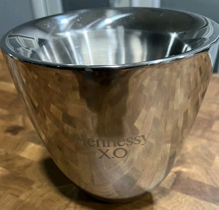 HENNESSY XO COGNAC- STAINLESS STEEL ICE BUCKET-HEAVY WEIGHTED- USED-AWESOME-BUY