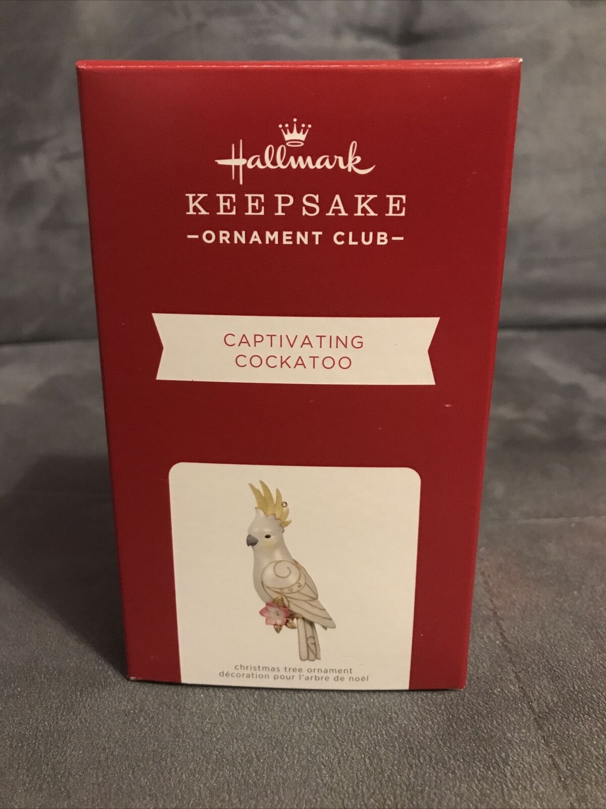 Hallmark 2021 CAPTIVATING COCKATOO Keepsake Ornament (KOC Exclusive)