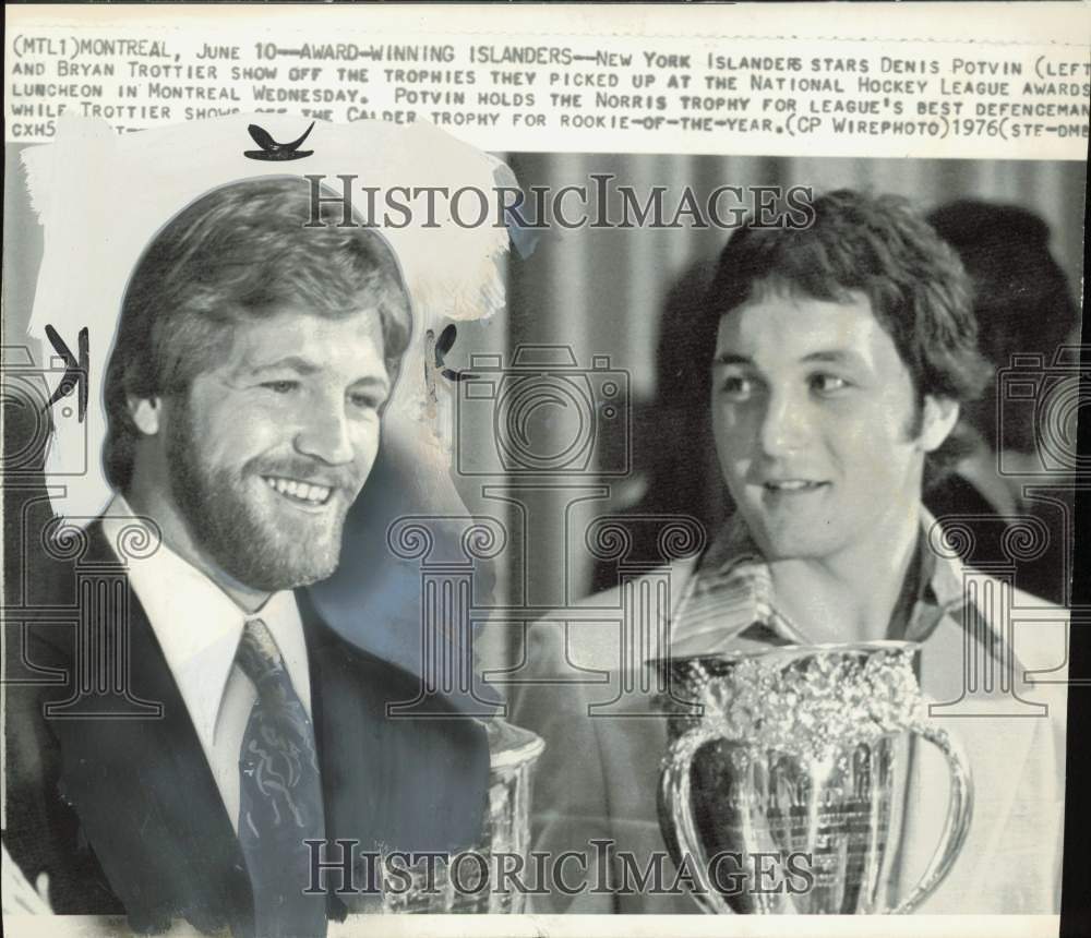 1976 Press Photo Denis Potvin & Bryan Trotter at NHL Awards Luncheon in Montreal