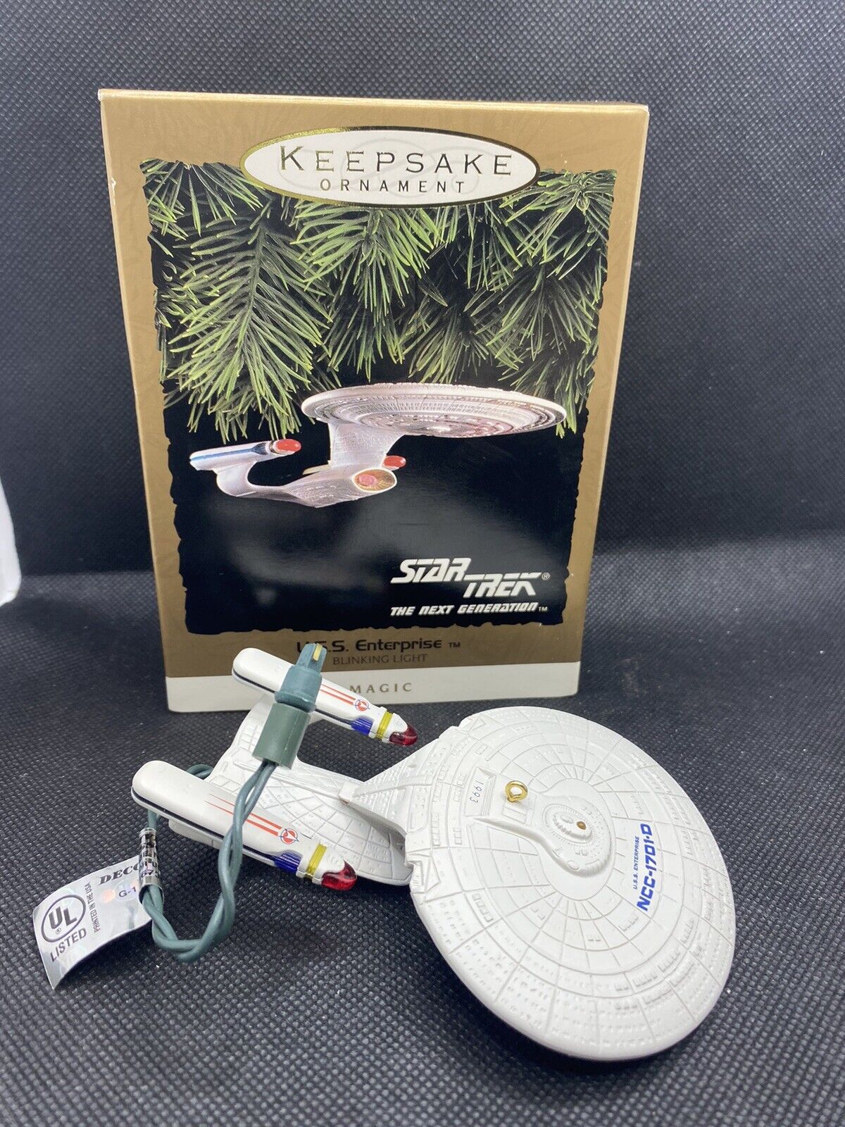  Star Trek U.S.S Enterprise Hallmark Ornament - 1993