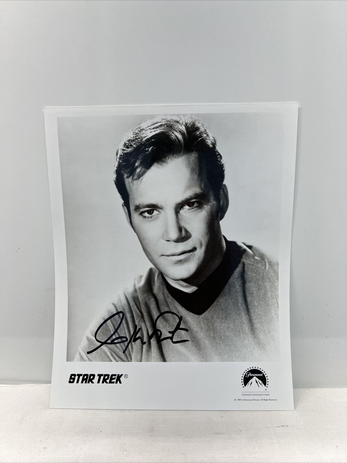 Authentic Star Trek Captain Kirk 8X10 William Shatner Autographed Press Photo