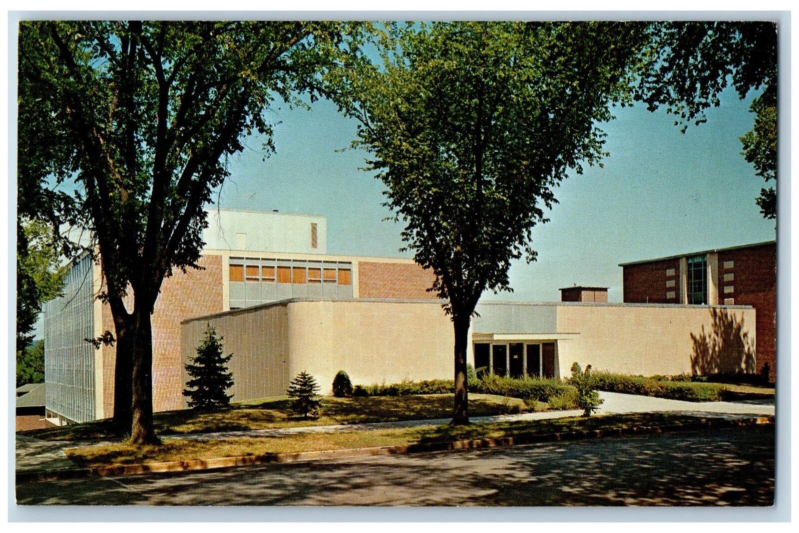 c1950\'s Science & Arts Building Mankato State College Mankato Minnesota Postcard