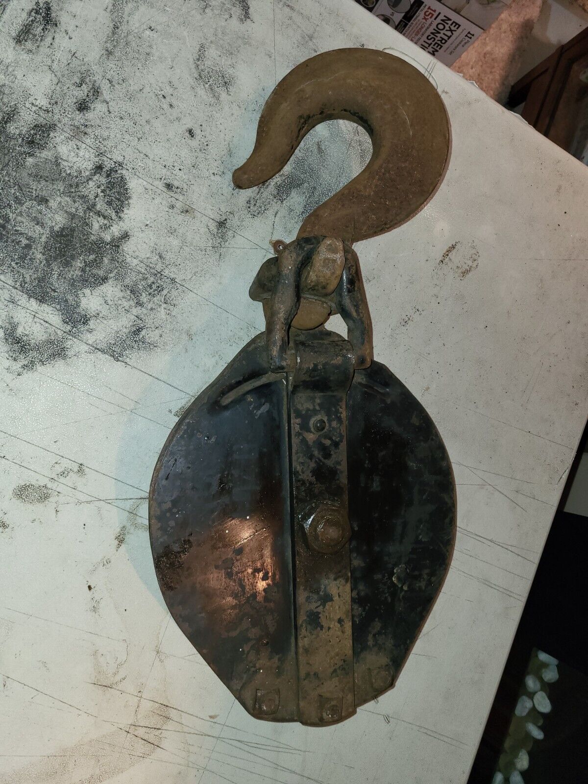 Antique Large Industrial Cast Iron Pulley & Swivel Hook Steam Punk Decorative 