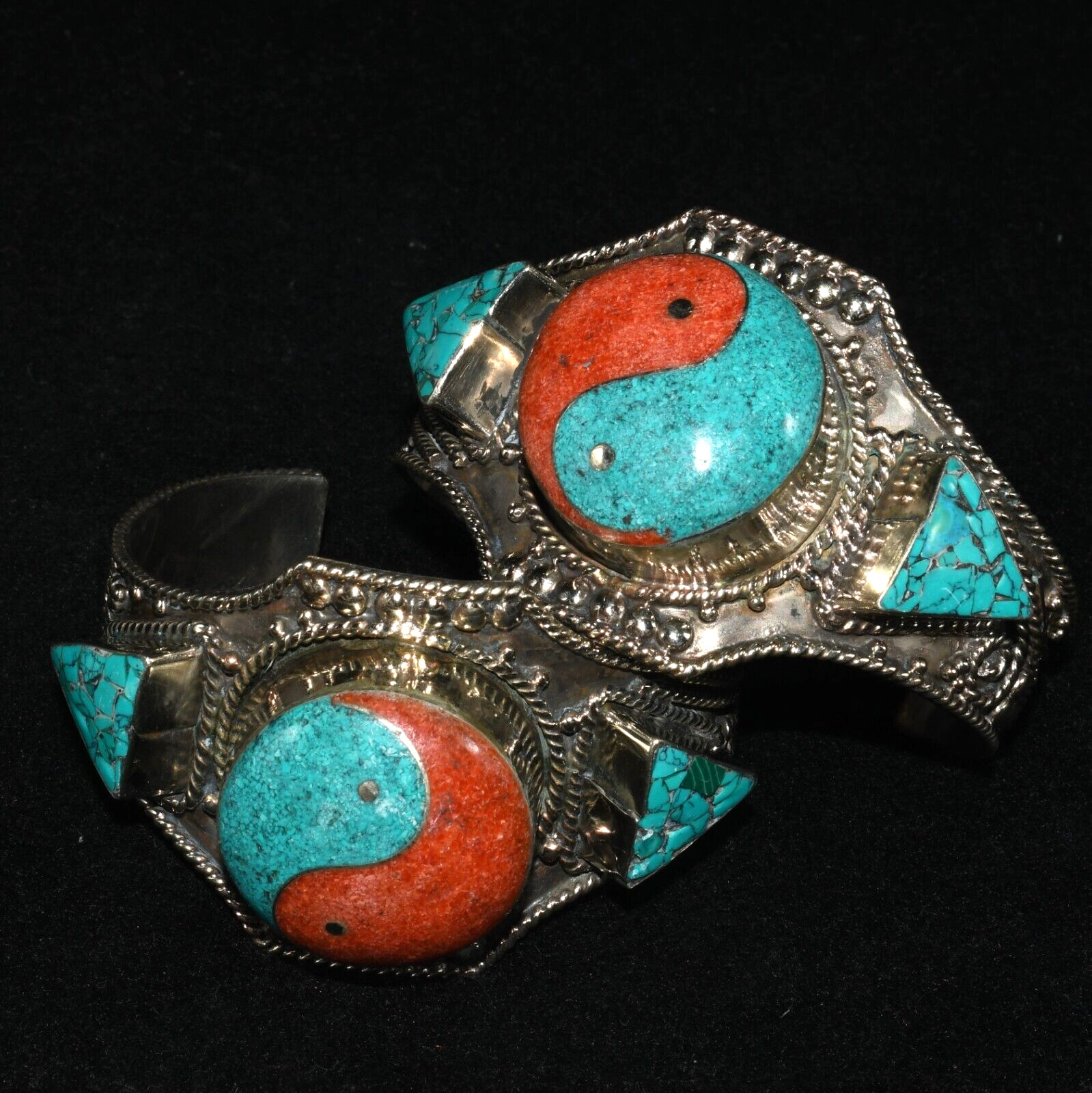 Old Tibetan Handmade Yin Yang Natural Turquoise Bracelet in Good Condition