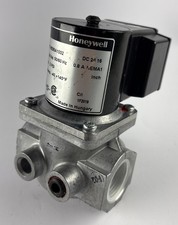 Honeywell V8295A1032 24 Vac 50/60Hz Solenoid Gas Valve 2PSI ( 1 inch ) picture