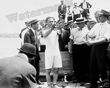 Photograph of Harry Houdini  Year 1912   8x10 picture