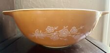 Vintage 3 Piece Pyrex Nesting Mixing Bowls - Butterfly Gold picture