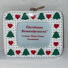 RUSS BERRIE CHRISTMAS REMEMBRANCES CERAMIC PHOTO FRAME ORNAMENT TAIWAN 2x3 picture