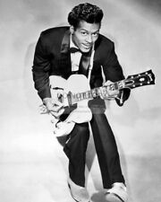 CHUCK BERRY ROCK AND ROLL LEGEND - 8X10 PUBLICITY PHOTO (CC-064) picture