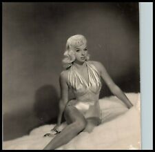 Blonde Bombshell Diana Dors ALLURING POSE CHEESECAKE 1950s ORIG PHOTO 439 picture
