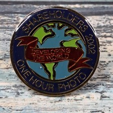 Walmart Employee Pin -  Shareholders 2002 One Hour Photo Developing The World picture