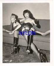 RARE BETTIE PAGE VINTAGE 1950's 5 x 4 PHOTOGRAPH BY SAM MENNING picture