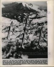 1960 Press Photo British RAF Hunter jets fly near Mt. Kilimanjaro, Africa. picture