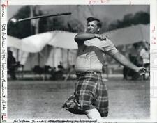 1984 Press Photo Pete Anderson heaves a 16-pound sledge in hammer throw event. picture