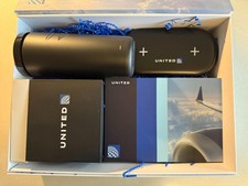 United Airlines Global Services 2026 Kit - BBTEK EarBuds, Warming mug, Charger picture