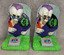 Goosebumps Curly Skeleton "Reading is a Scream" Book Ends picture