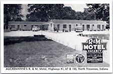 VINTAGE POSTCARD R. & M.MOTEL LOCATED AT VINCENNES INDIANA EARLY 1960s picture