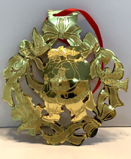 Santa Claus Gold Tone / Gold Plated Christmas Wreath Ornament 3