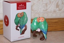 HALLMARK 2026 LOVEBIRDS KEEPSAKE ORNAMENT CLUB EXCLUSIVE BIRD ORNAMENT, MINT picture