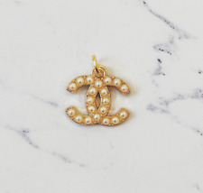 Chanel Designer Vintage Pearl Button Zipper Pull STAMPED | Pearl & Gold Button picture