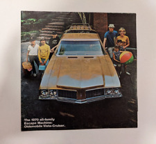1970 Oldsmobile Vista Cruiser station wagon sales brochure dealer literature picture