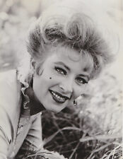 1964 Press Photo Actress Amanda Blake stars as Miss Kitty Russell in 