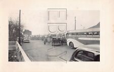 Old Photo Snapshot Classic Cars Greyhound Bus Station People #9 Z6 picture