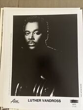 1991 Press Photo Luther Vandross picture