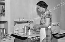 1937 Mrs. Pepper at the Stove Vintage Old Photo 11