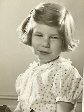 ZJ Photograph Portrait Girl 1940-50's picture