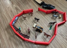 RED vintage foldable toy fence picture