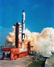 LIFT-OFF OF GEMINI 5 SPACECRAFT IN AUGUST 1965 - 8X10 NASA PHOTO (AA-329) picture