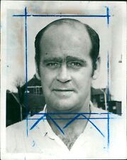 1977 - CLOSE BRIAN CRICKETER DENNIS CIOSE, LONDON - Vintage Photograph 3826835 picture
