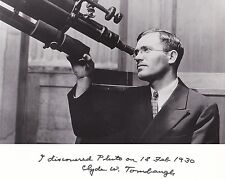  Clyde Tombaugh Discoverer of the 9th Planet, Pluto at Telescope  picture