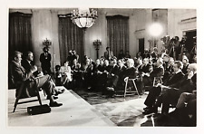 1970s President Jimmy Carter Press Conference News Interview Vintage Press Photo picture