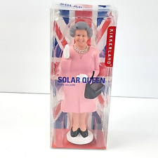 KIKKERLAND Solar Powered Waving Queen Elizabeth II Pink Dress 6.5