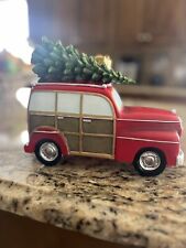 Red Woodie Car w/ Battery Operated Headlights w/ Green Tree & Presents on Top VG picture