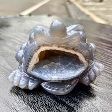 200G Natural Agate Crystal Cave Quartz Carving Crystal Golden Toad Decoration picture