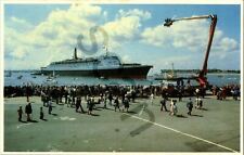 South hampton Survivors HMS Coventry Sovereign Series NO. 8 Postcard Ship Tug picture