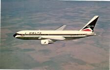 Delta Air Lines Boeing 767 Postcard picture