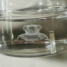 Crown Royal Whiskey HighBall Glass with 3D Hologram Crown 'Worthy Of Generosity' picture
