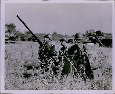 LG819 1951 Original McGraw Photo UNITED STATES ARMY Anti Aircraft Gun Aiming picture