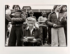 1981 Renton Washington Longacres Horse Track Crowd Betting WA VTG Press Photo picture