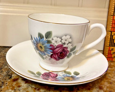 Elizabethan Fine Bone China Taylor & Kent England Teacup & Saucer Gold Trim picture