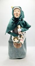 Vintage 1995 BYERS CHOICE CAROLERS Cries of London Woman Basket of Dolls picture