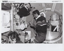 STS-50 Shuttle Columbia Spacelab DeLucas Protein 1992 - Original Photo picture