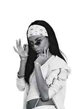 Aaliyah B/W 8x10 Glossy Photo picture