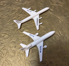 Delta  DC-8 & L1011 TWO planes  - plastic toy vintage jet airplane picture
