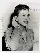 1956 Press Photo Carolle Drake at paternity trial against singer Billy Eckstine picture
